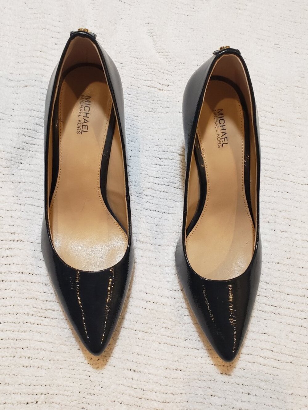 Midnight Blue Michael Kors heel 7M